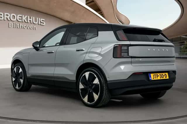 Volvo EX30 (2026) thumbnail 5