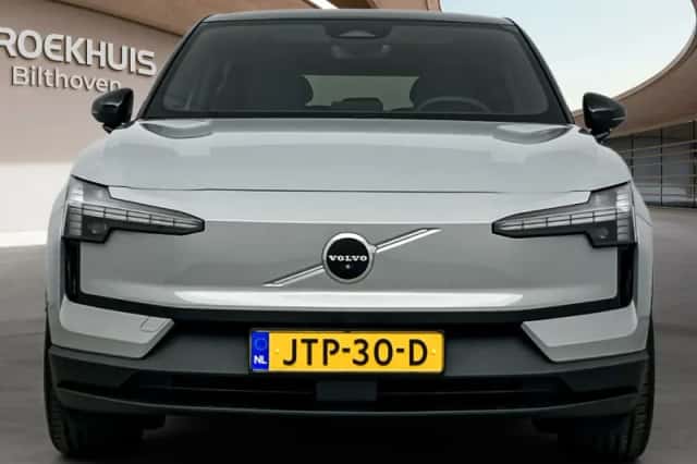 Volvo EX30 (2026) thumbnail 6
