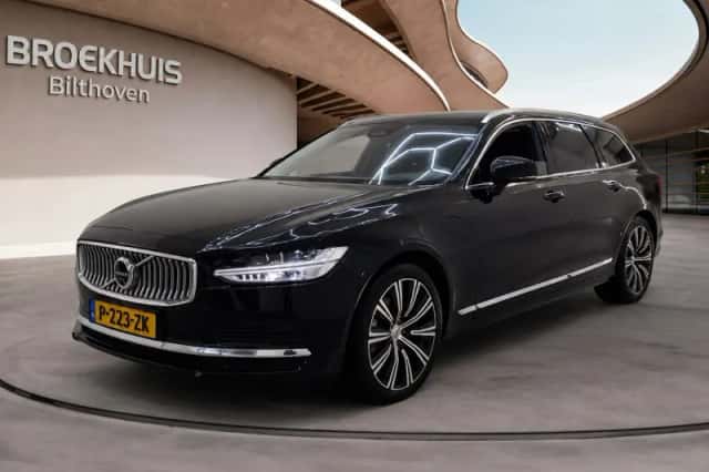 Volvo V90 (2022) thumbnail 2