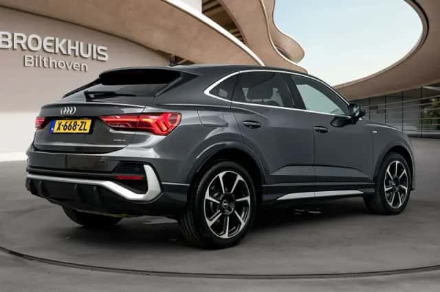 Audi Q3 Sportback (2019) thumbnail 3