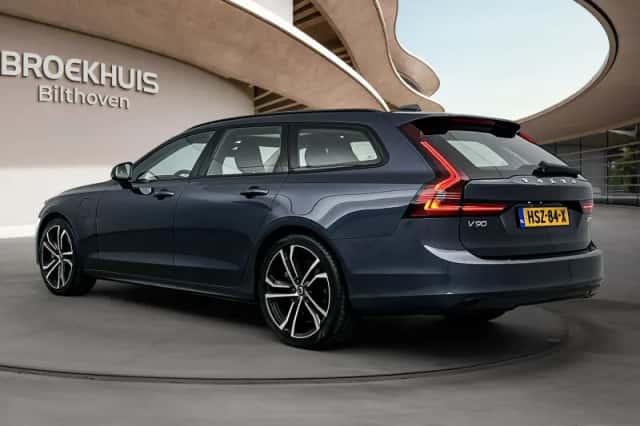 Volvo V90 (2025) thumbnail 4