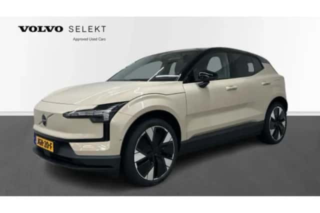 Volvo EX30 (2025) thumbnail 4