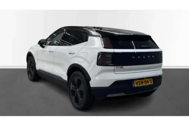 Volvo EX30 (2025) thumbnail 5