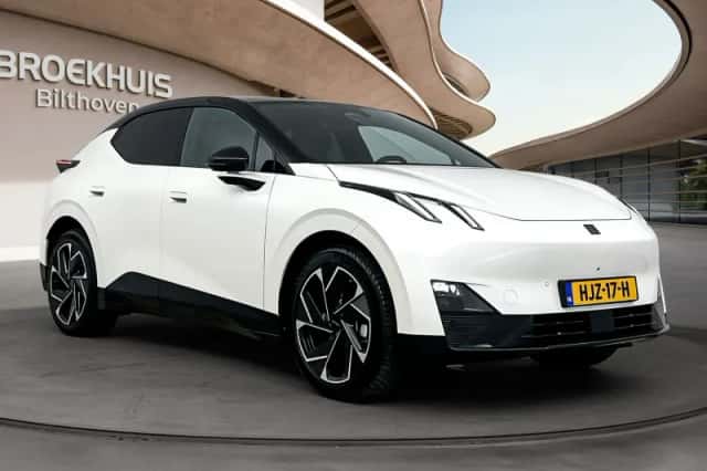 Lynk & Co 02 (2025) thumbnail 2