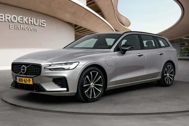 Volvo V60 (2025) thumbnail 1