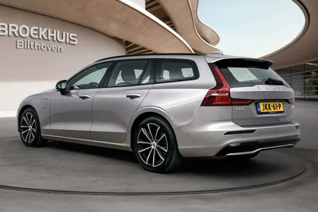 Volvo V60 (2025) thumbnail 5