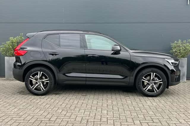 Volvo XC40 (2026) thumbnail 3