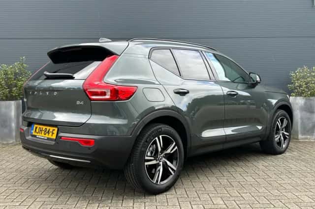 Volvo XC40 (2026) thumbnail 2