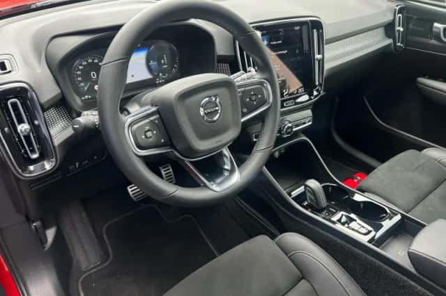 Volvo XC40 (2022) thumbnail 6