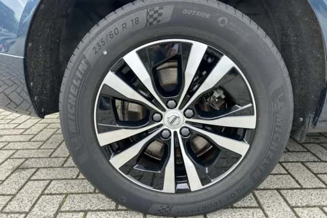 Volvo XC60 (2022) thumbnail 5