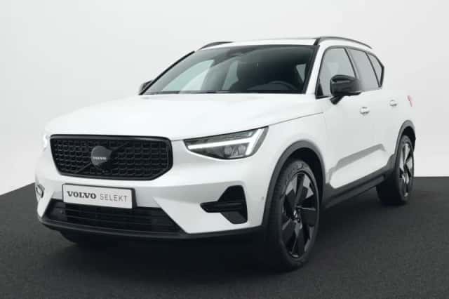 Volvo XC40 (2026) thumbnail 1