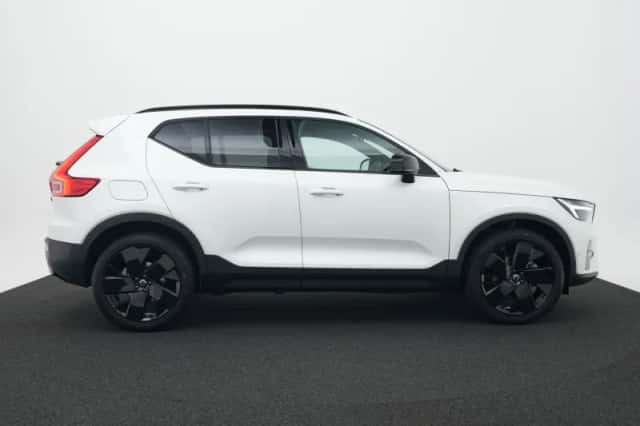 Volvo XC40 (2026) thumbnail 4