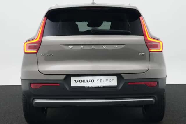 Volvo XC40 (2021) thumbnail 6