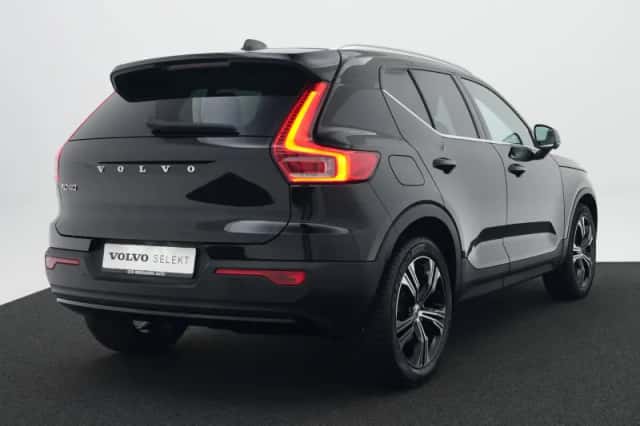 Volvo XC40 (2020) thumbnail 2