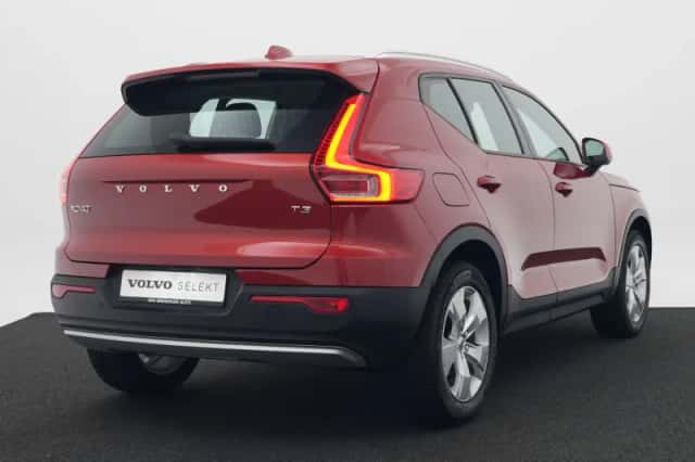 Volvo XC40 (2020) thumbnail 2