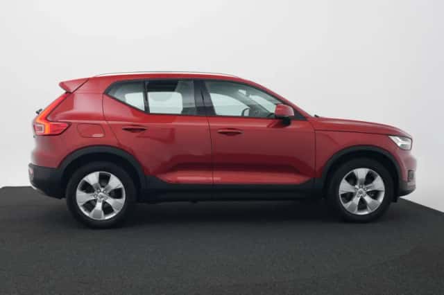 Volvo XC40 (2020) thumbnail 4