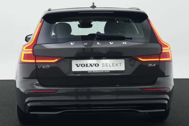 Volvo V60 (2024) thumbnail 6