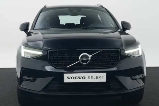 Volvo XC40 (2025) thumbnail 5