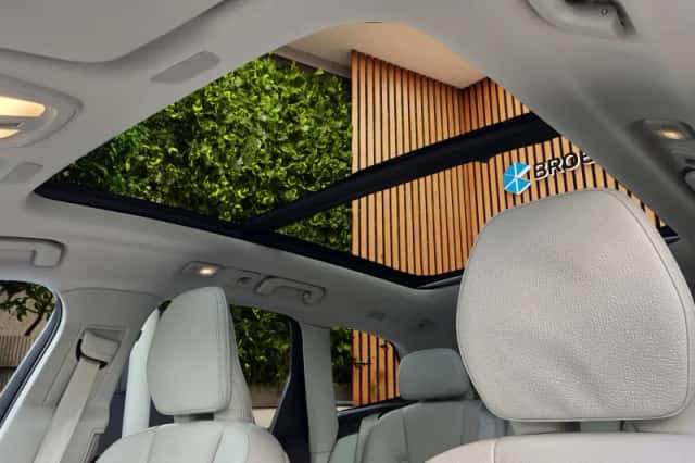 Volvo XC60 (2022) thumbnail 5