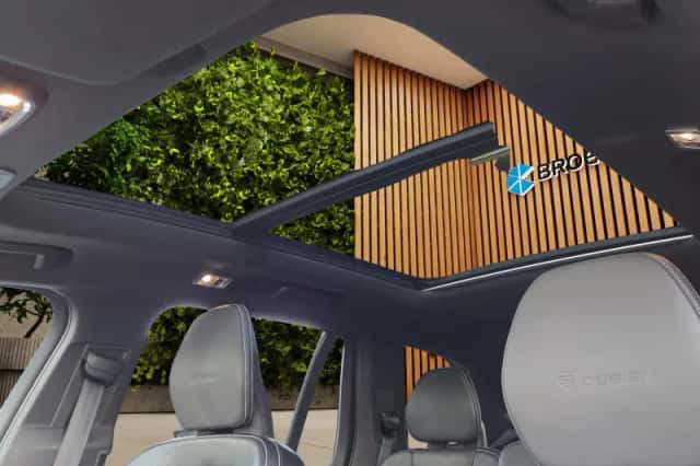 Volvo XC90 (2018) thumbnail 6