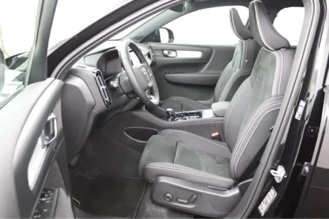 Volvo XC40 (2026) thumbnail 6