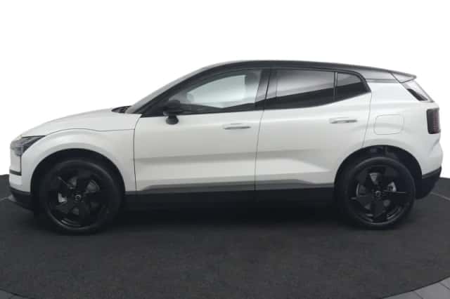 Volvo EX30 (2026) thumbnail 2