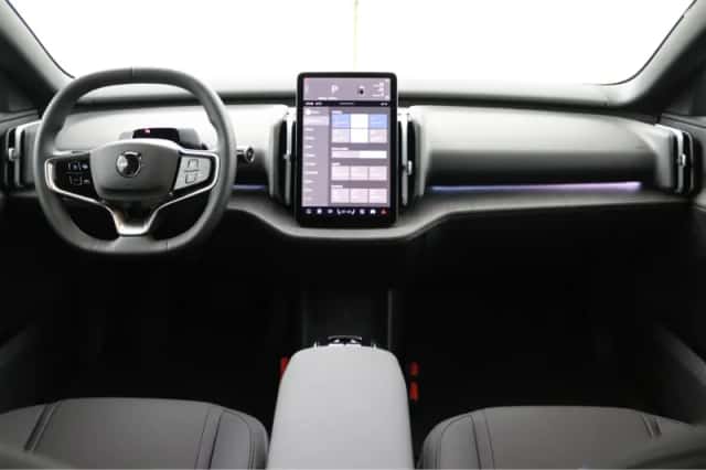 Volvo EX30 (2026) thumbnail 4