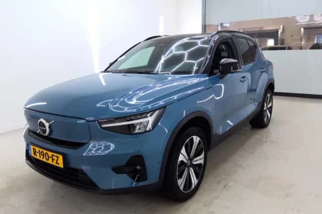 Volvo XC40 (2022) thumbnail 1