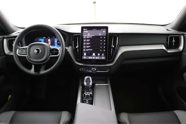 Volvo XC60 (2026) thumbnail 4