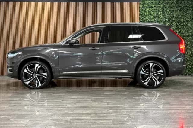 Volvo XC90 (2023) thumbnail 5