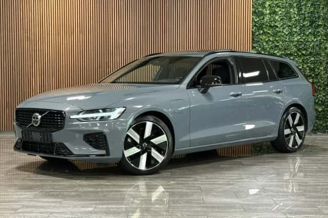 Volvo V60 (2024) thumbnail 1