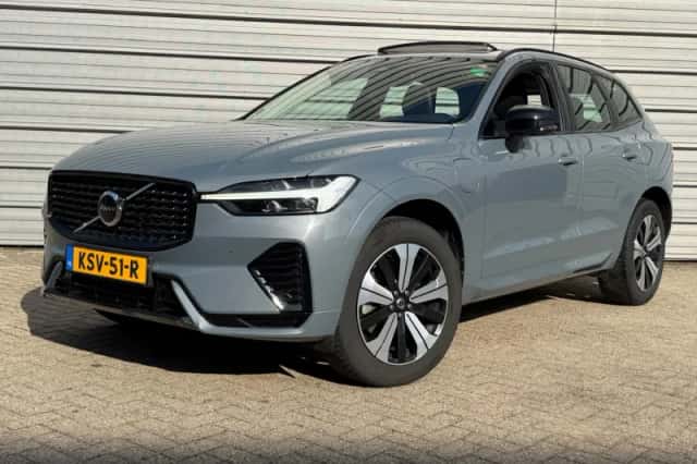 Volvo XC60 (2023) thumbnail 1