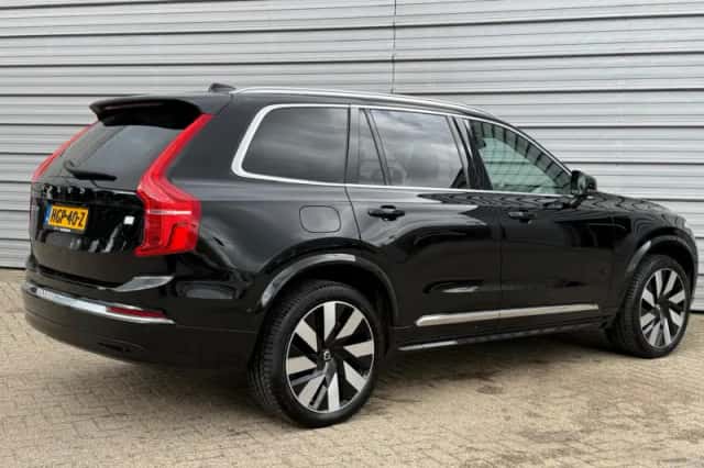Volvo XC90 (2024) thumbnail 3