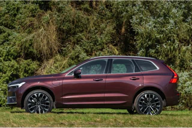 Volvo XC60 (2025) thumbnail 1