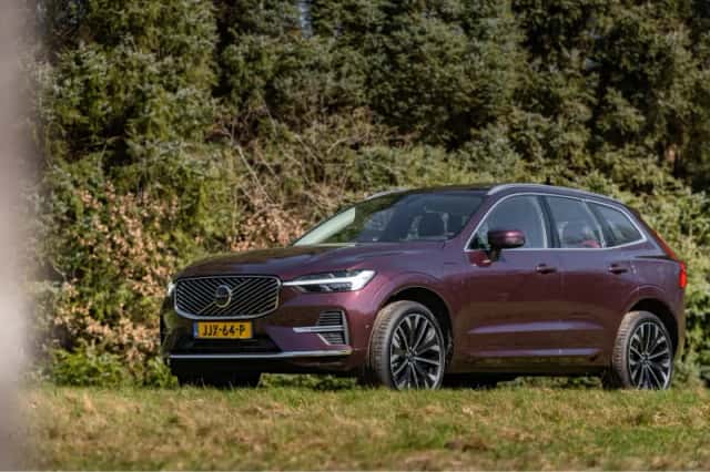 Volvo XC60 (2025) thumbnail 4