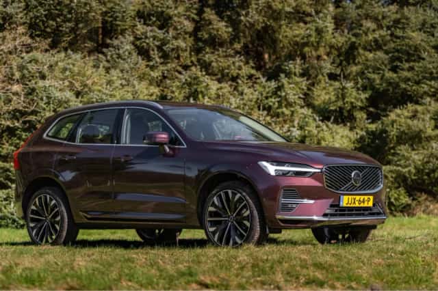 Volvo XC60 (2025) thumbnail 5
