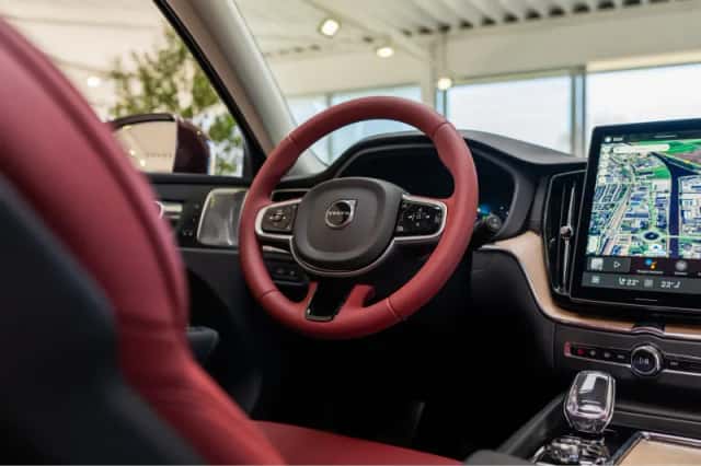 Volvo XC60 (2025) thumbnail 6
