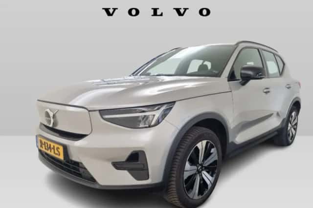 Volvo XC40 (2022) thumbnail 1