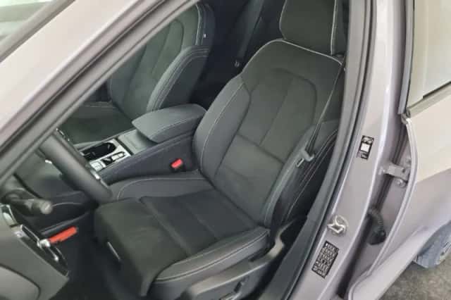 Volvo XC40 (2026) thumbnail 5