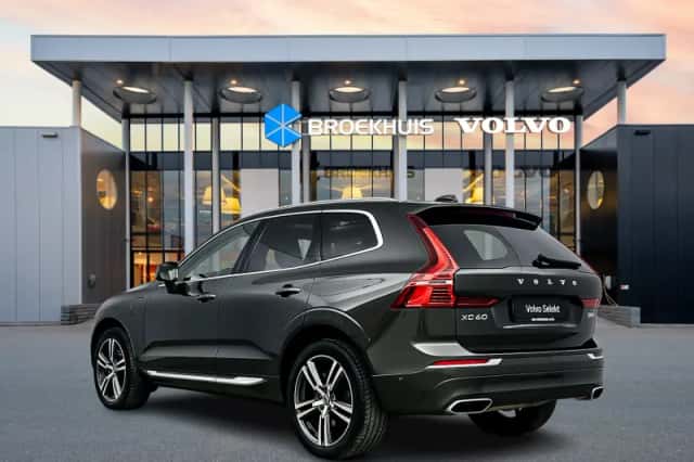 Volvo XC60 (2020) thumbnail 4
