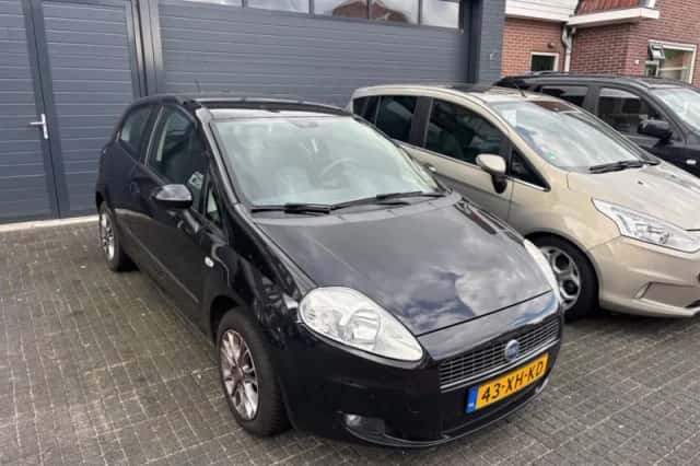 Fiat Punto (2007) thumbnail 1