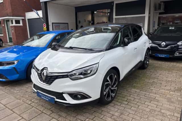 Renault Scénic (2019) thumbnail 2