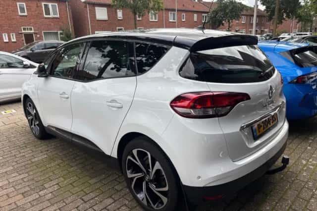 Renault Scénic (2019) thumbnail 4