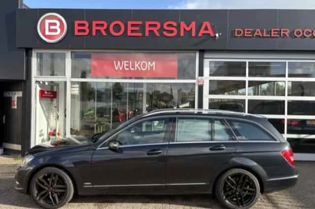 Mercedes-Benz C-Klasse (2011) thumbnail 2