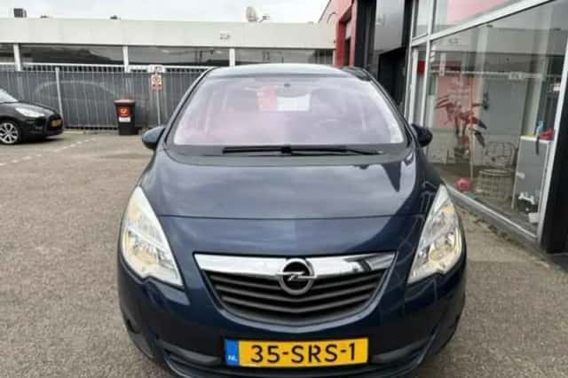 Opel Meriva (2011) thumbnail 3