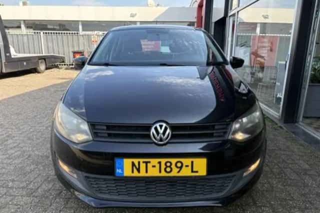 Volkswagen Polo (2011) thumbnail 3