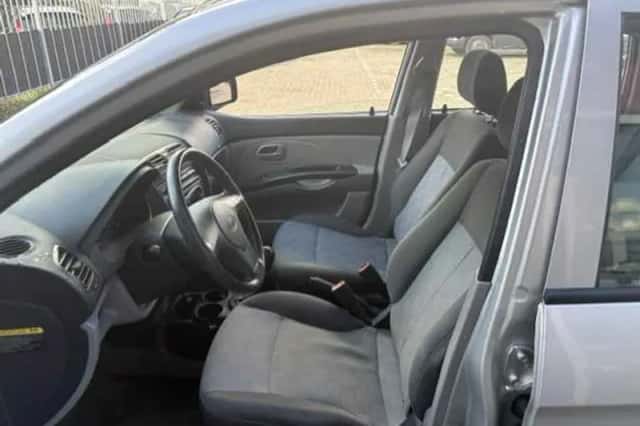 Kia Picanto (2007) thumbnail 5