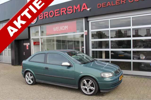 Opel Astra (2000) thumbnail 1