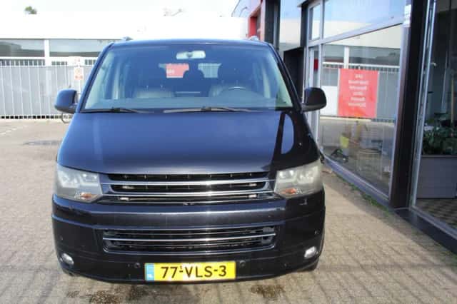 Volkswagen Transporter (2008) thumbnail 2