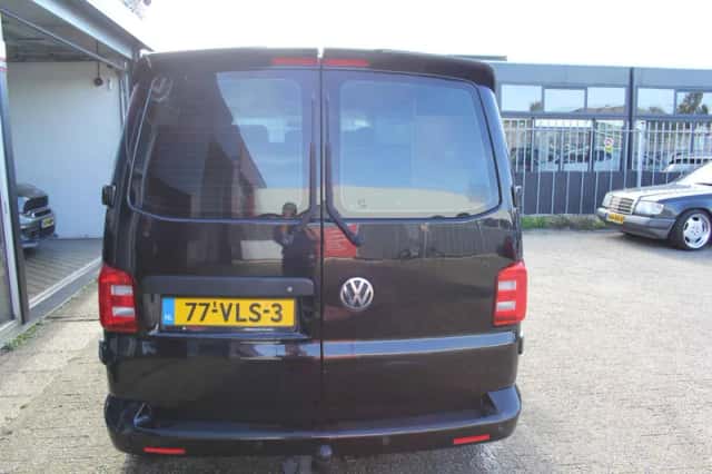 Volkswagen Transporter (2008) thumbnail 4
